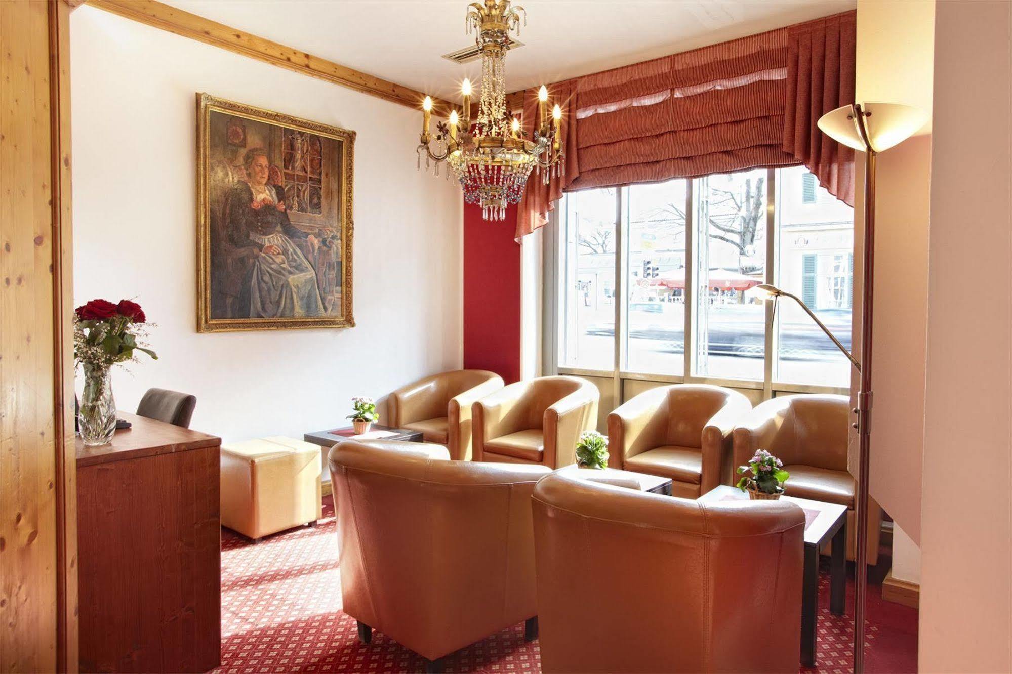 Hotel Zur Post 3*