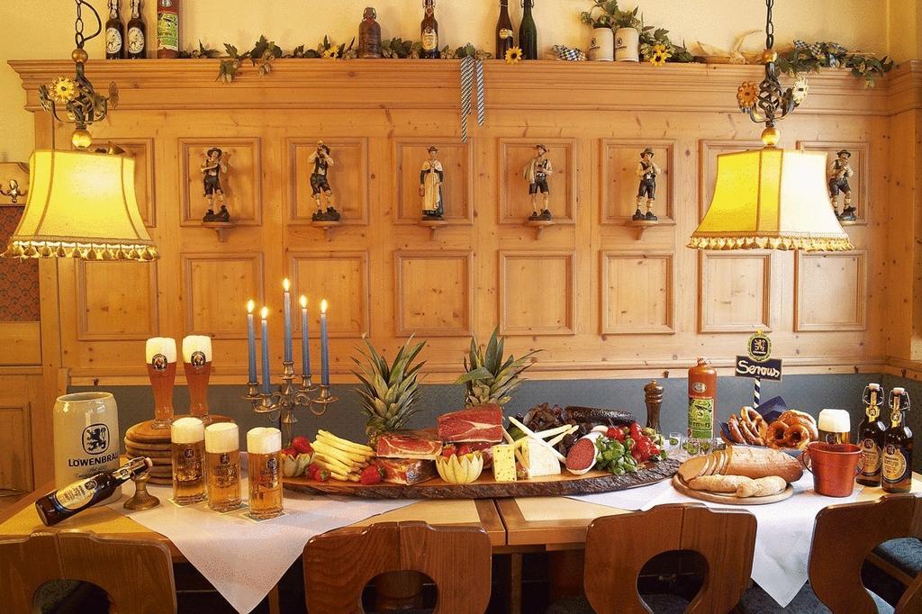 Zur Post Hotel 3*