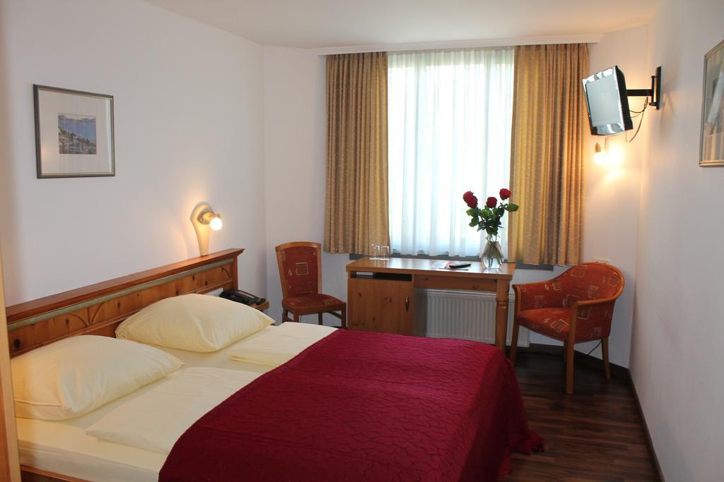 Zur Post Hotel 3*